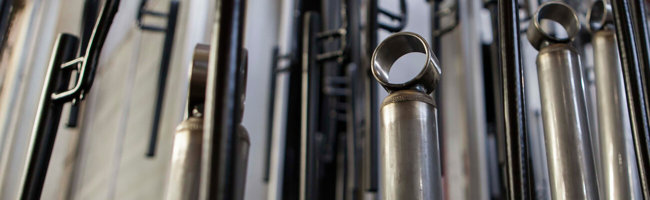 Bilde av støtdemperarbeidsstykker hos ZF Friedrichshafen