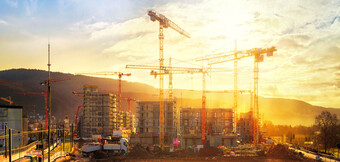 Trykkluftkompressor på byggeplasser – kraftig KAESER KOMPRESSORER-teknologi for allsidig trykkluftbruk på byggeplasser.